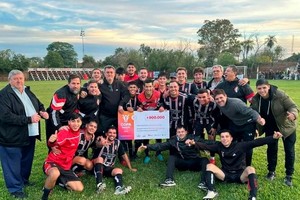 Atlético y Tiro pasó a la tercera ronda